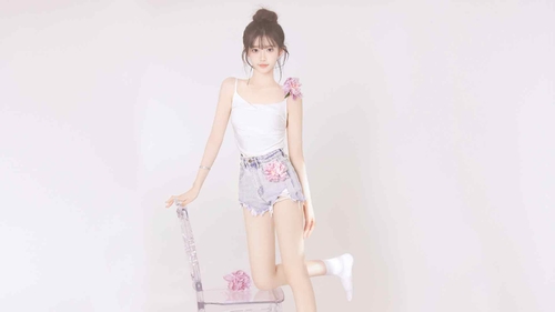 清新居家养眼好看可爱美女4k壁纸-奈落语