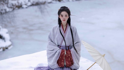 冬天 雪地 古风美女彭小苒4K壁纸-奈落语
