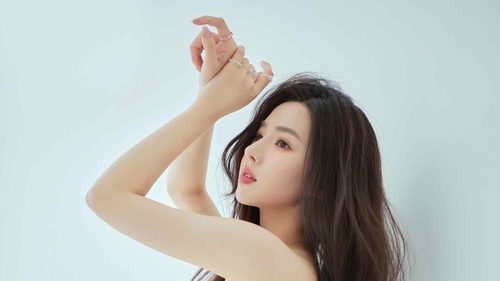 长发靓丽美女张婕婕桌面壁纸-奈落语