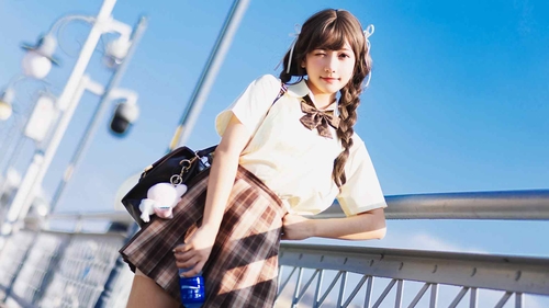 美女 学生 夏装 裙子 4k壁纸-奈落语
