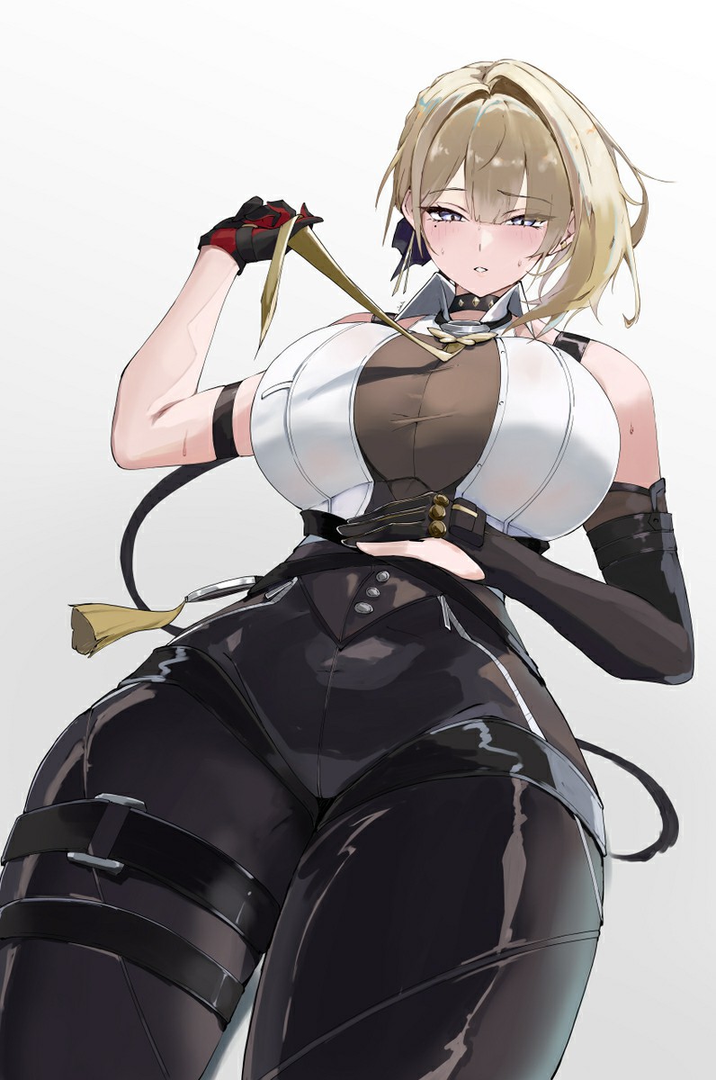 金发御姐特工造型，酷飒中透着柔媚张力