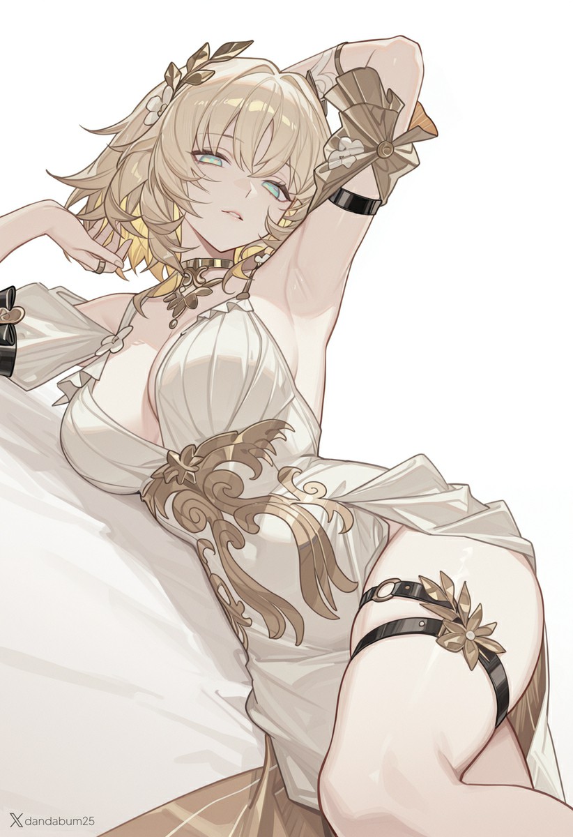 梦幻优雅的二次元美人躺姿