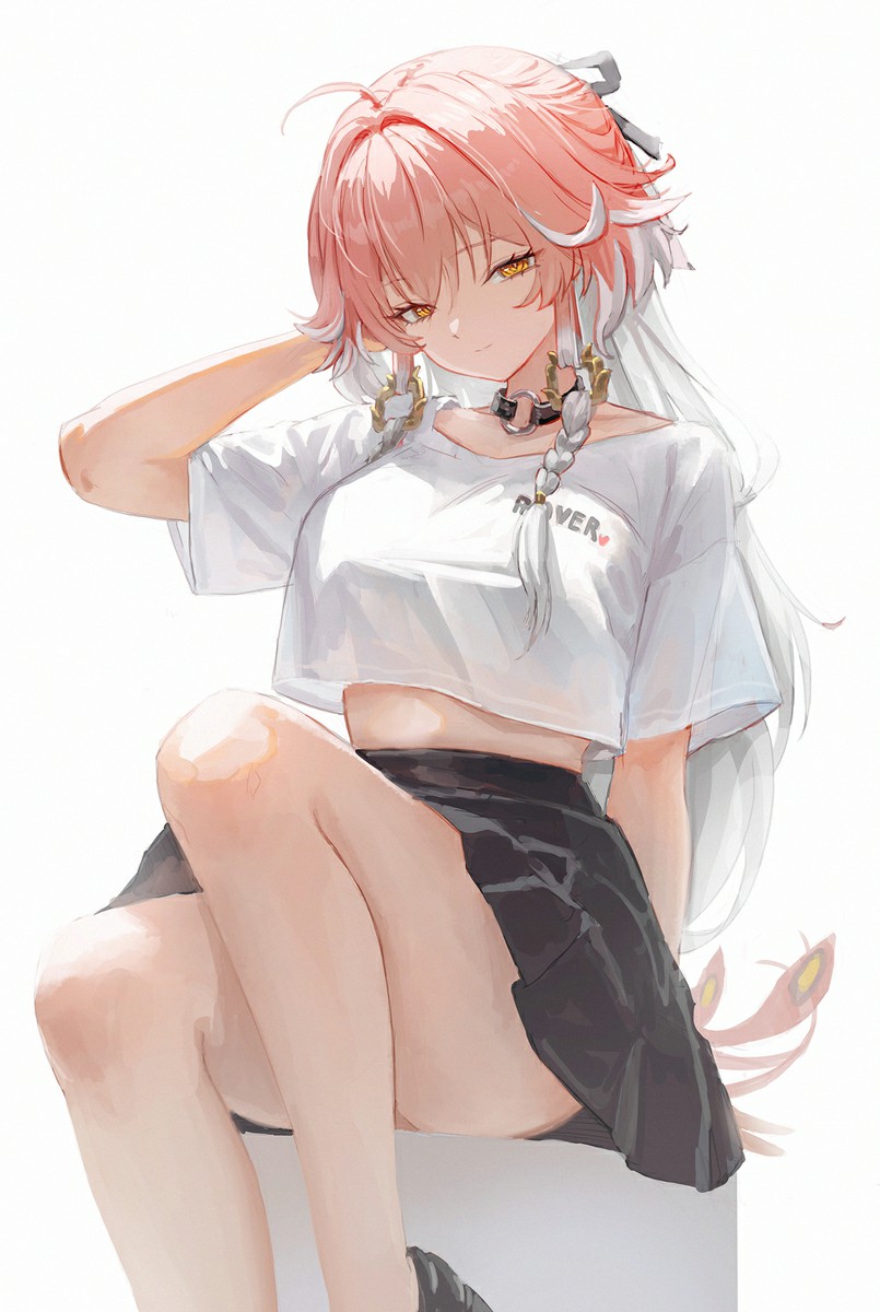 粉色系酷飒动漫少女形象