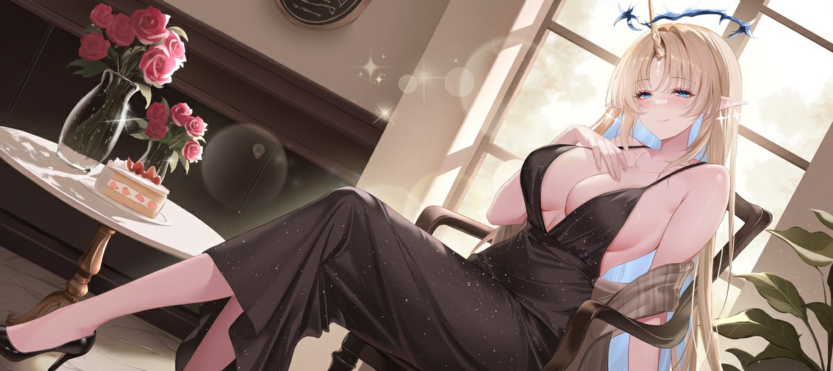 优雅金发精灵的惬意时光