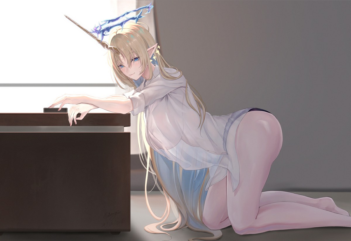 奇幻风美少女的独特姿态展现