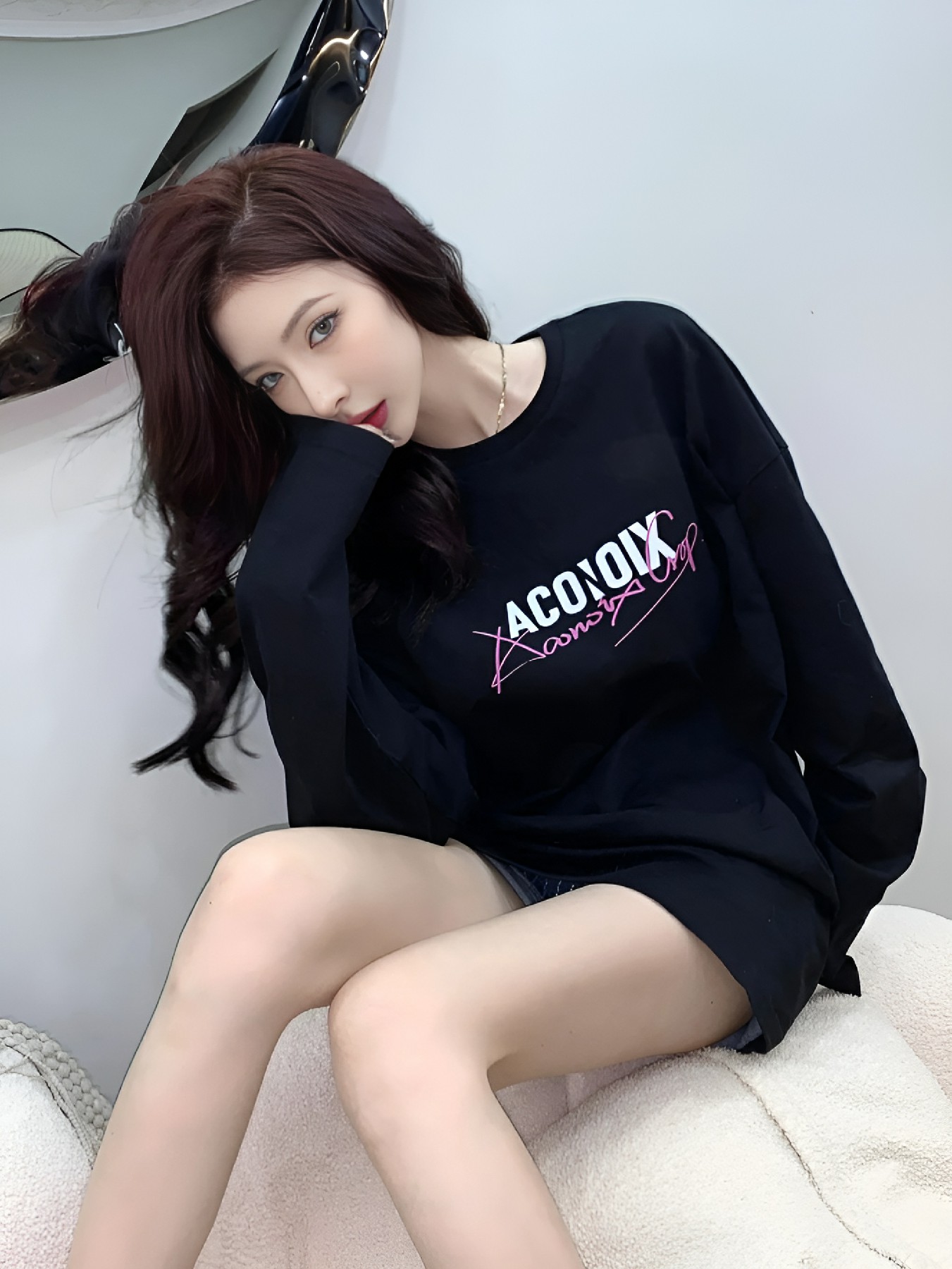 黑色印花卫衣 慵懒风穿搭超吸睛