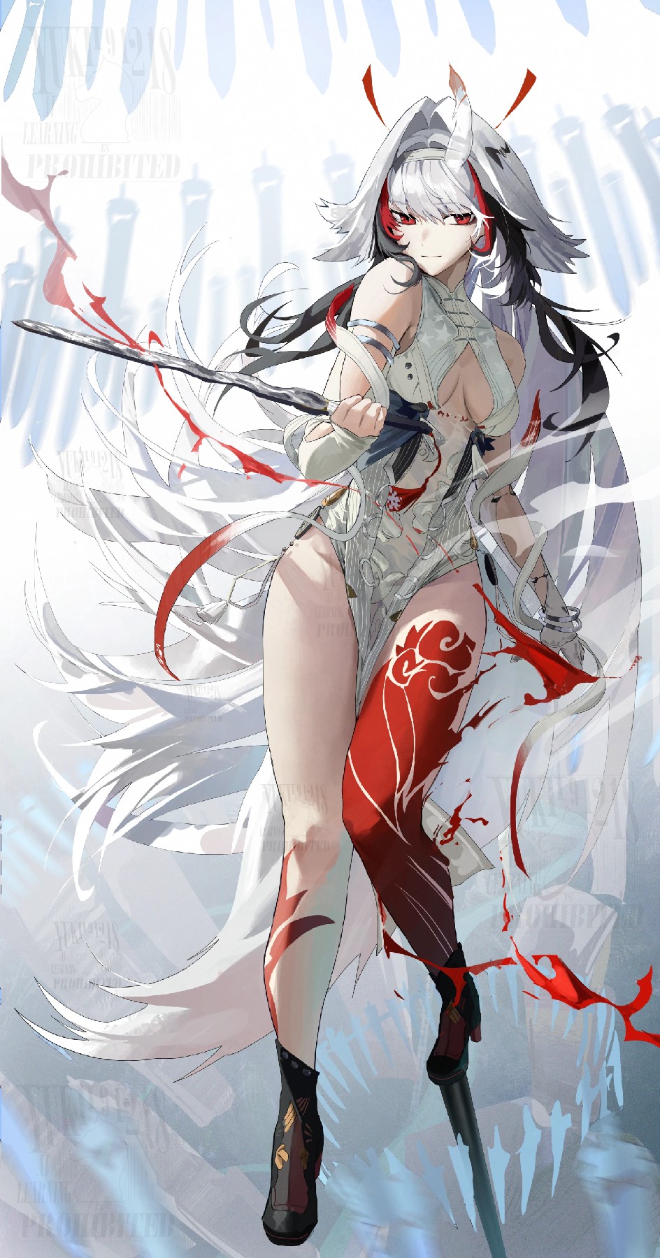 银发红瞳飒爽战姬，血纹白装尽显凌厉气场