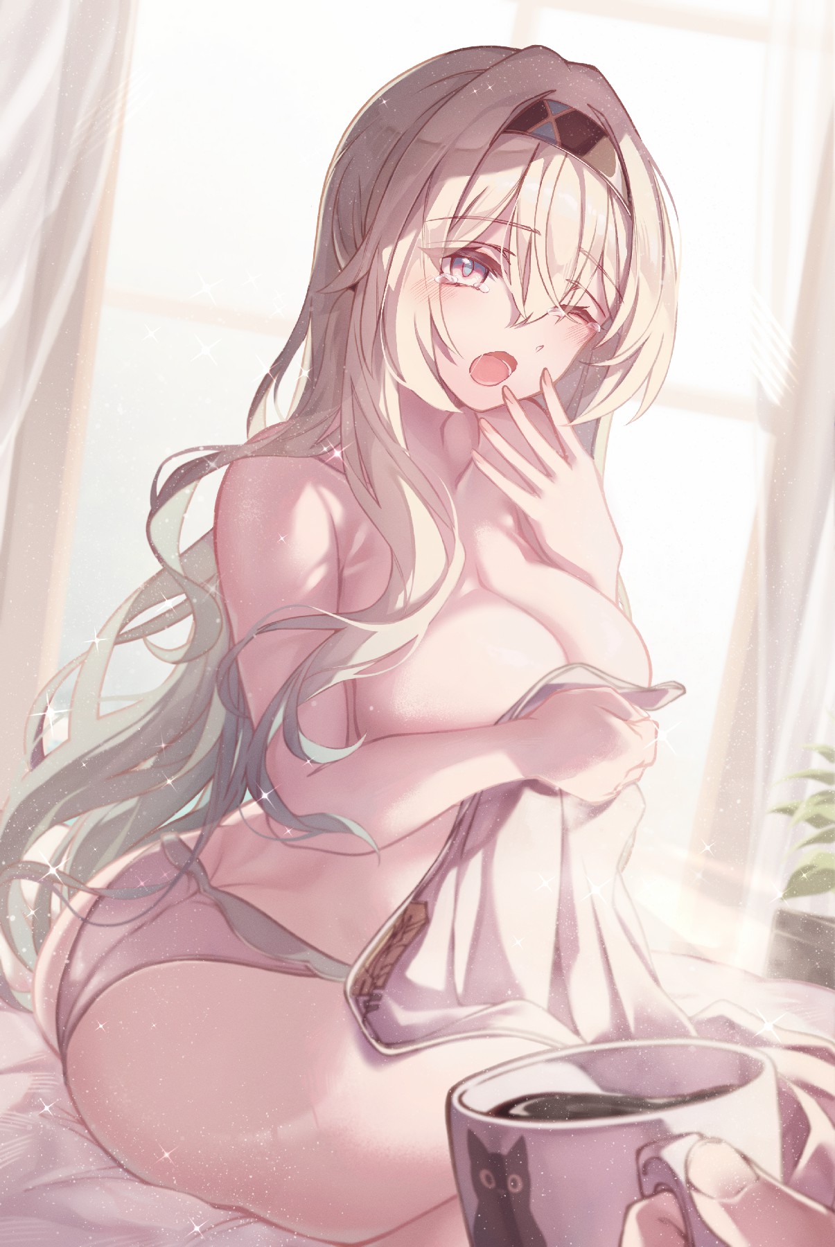 温柔晨光中的慵懒美少女