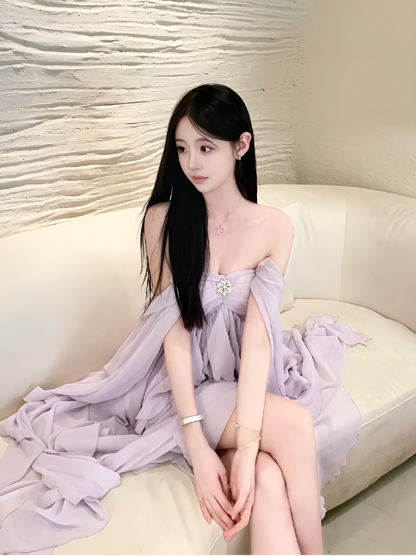 一袭淡紫抹胸纱裙,温柔氛围感直接拉满