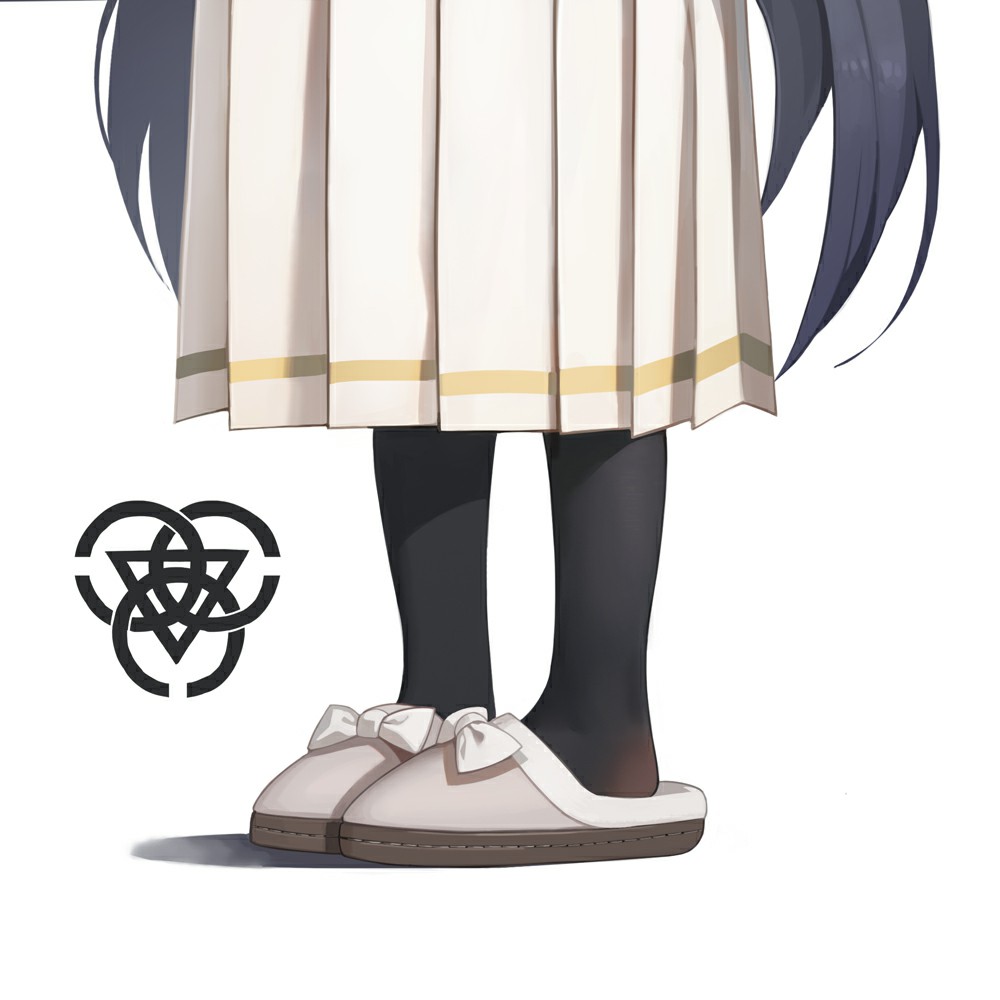 软萌蝴蝶结拖鞋配百褶裙 二次元宅家感拉满
