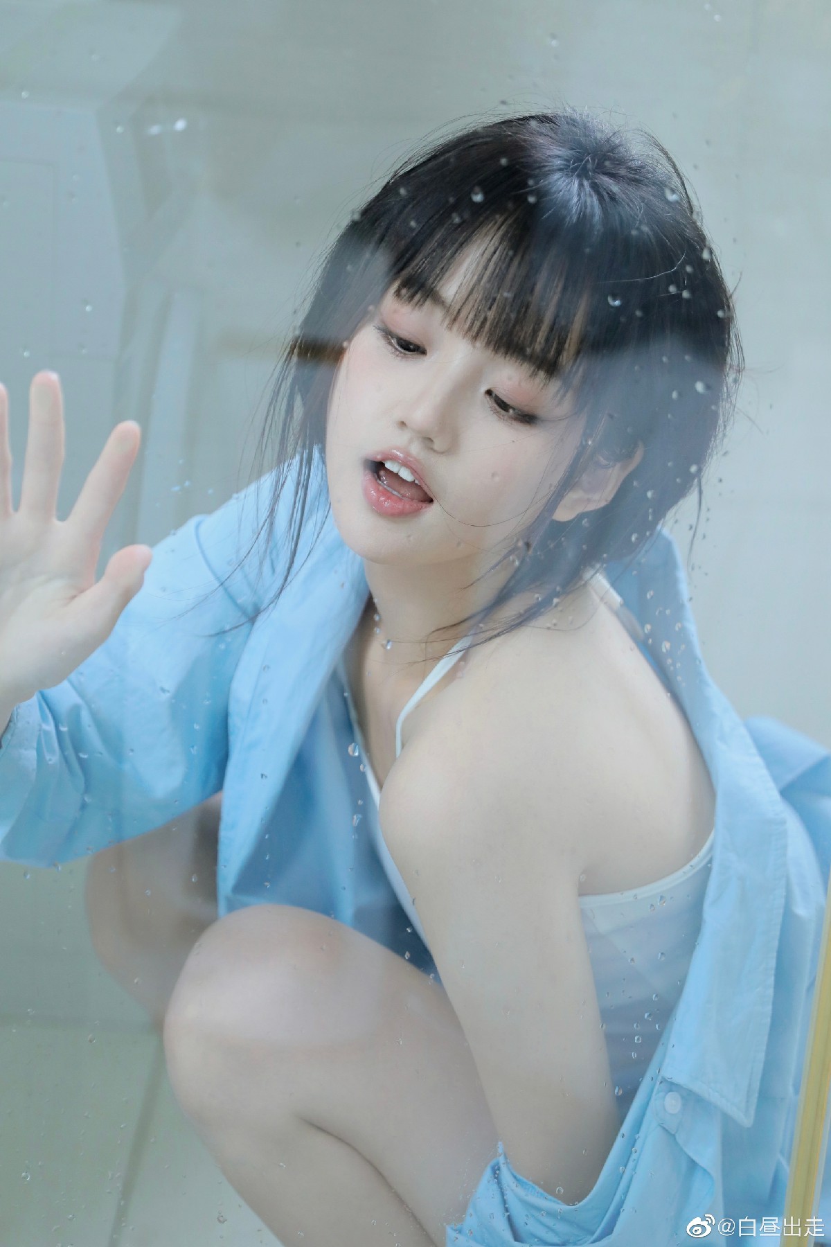 清新浴室湿感写真 纯欲氛围感直接拉满