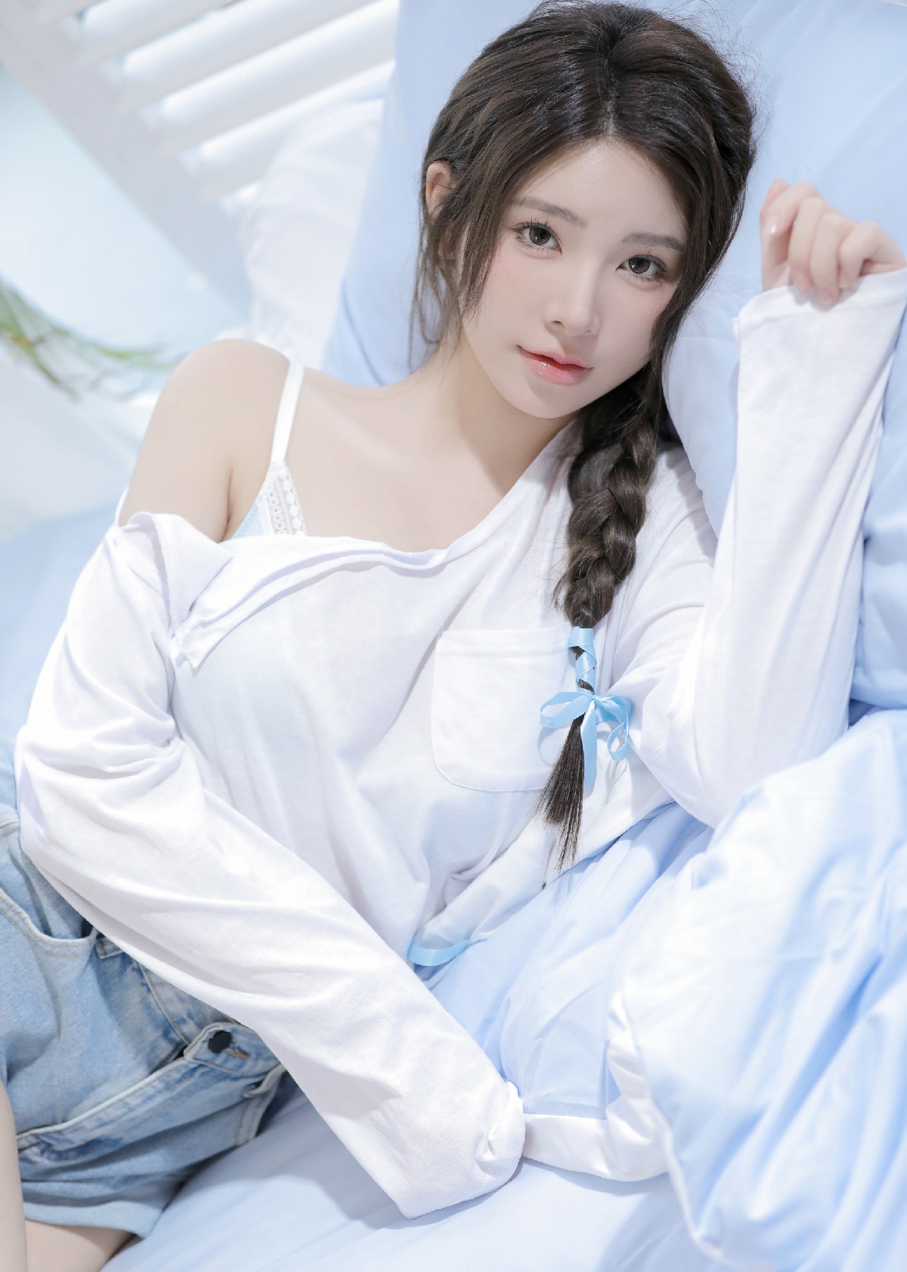 蓝白系清新少女 慵懒氛围感拉满