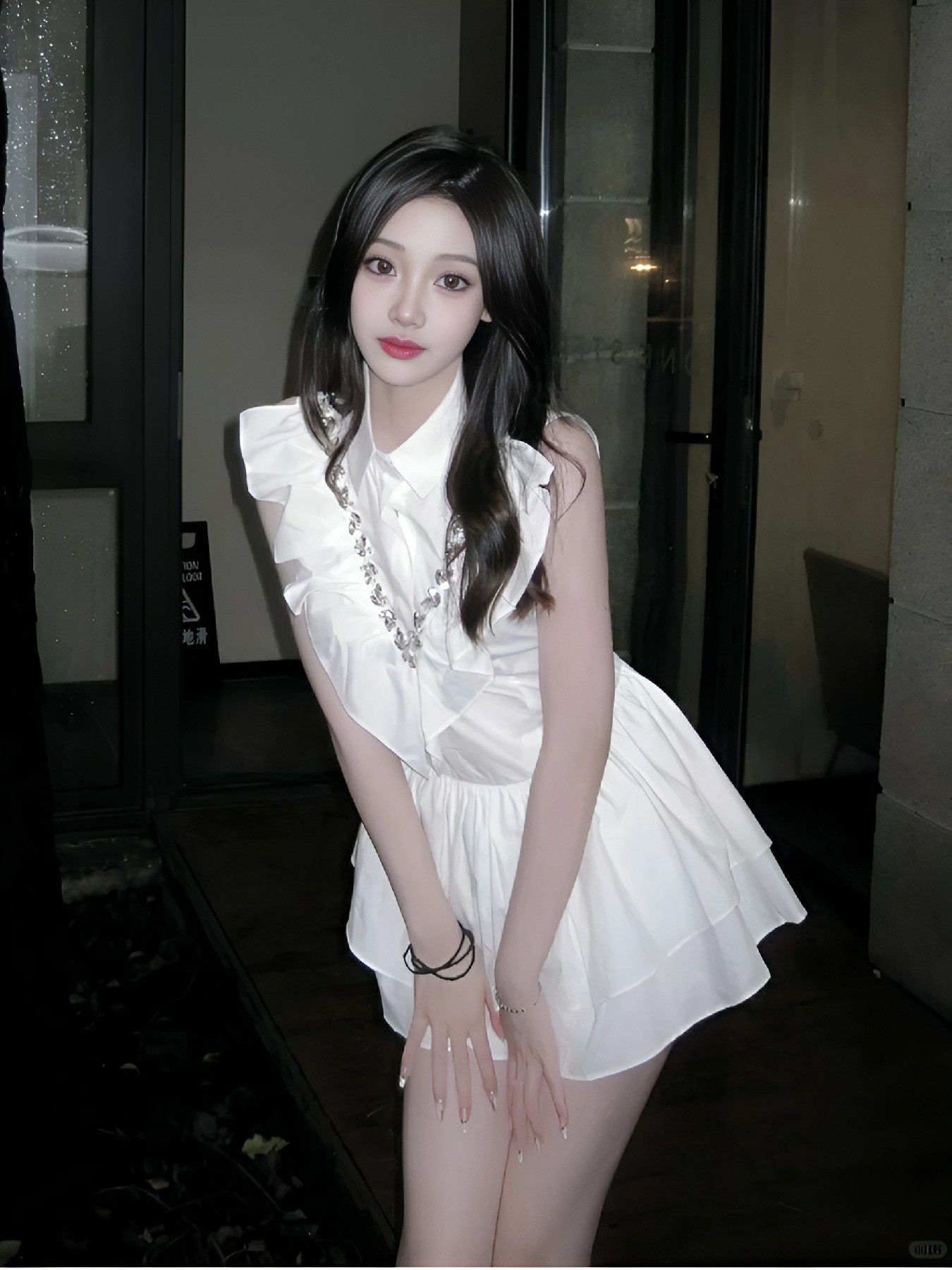 纯白穿搭的优雅氛围感