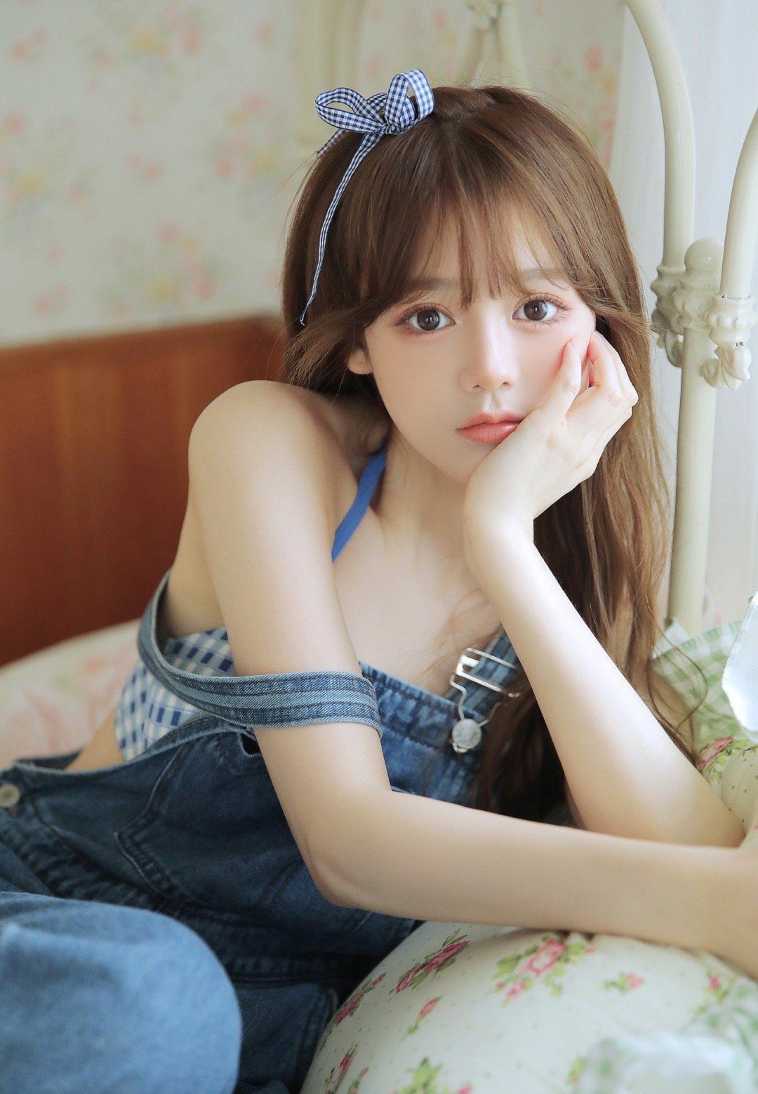 甜系少女居家随拍 慵懒氛围感直接拉满