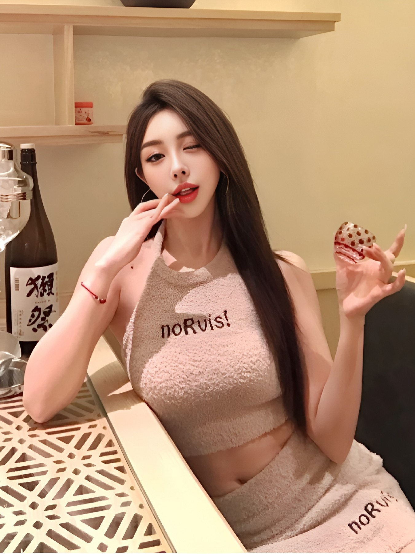 居酒屋穿搭｜毛绒套装的甜妹氛围感