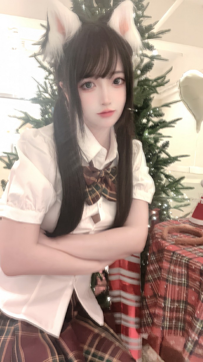 猫耳JK少女,圣诞场景氛围感拉满