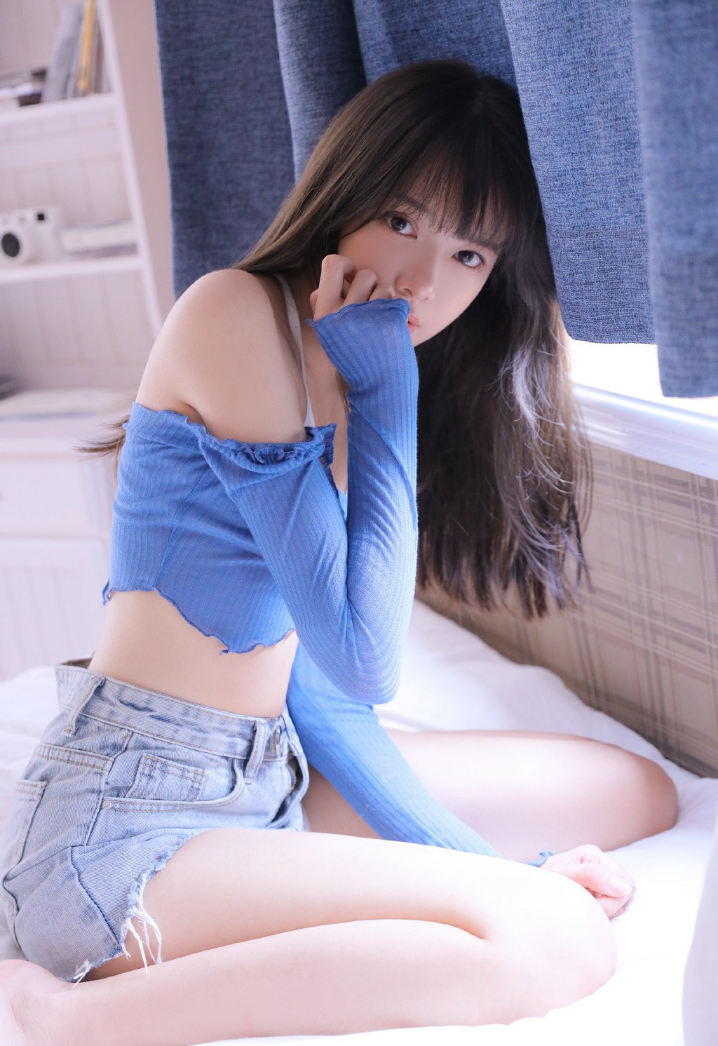 居家松弛感拍照 蓝色系穿搭温柔显白超好看