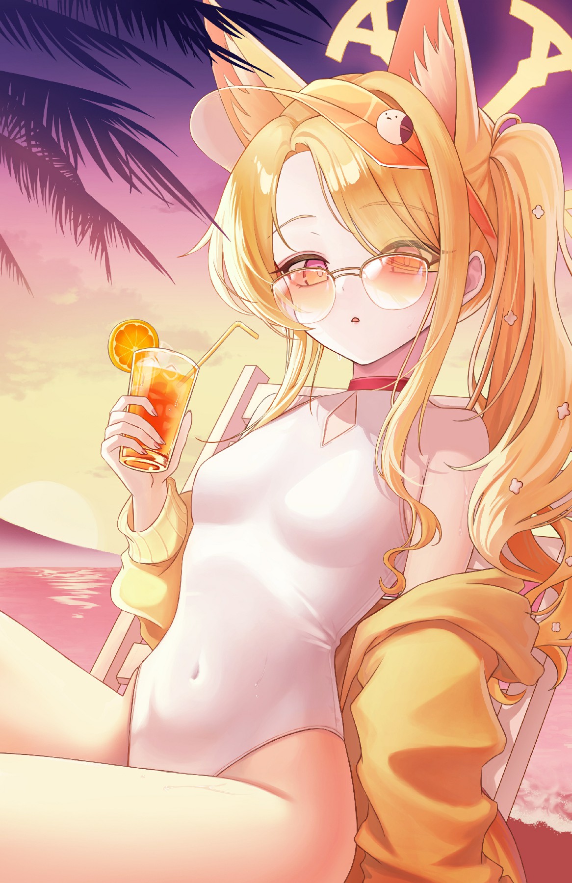 夏日海滩狐耳少女的惬意时光