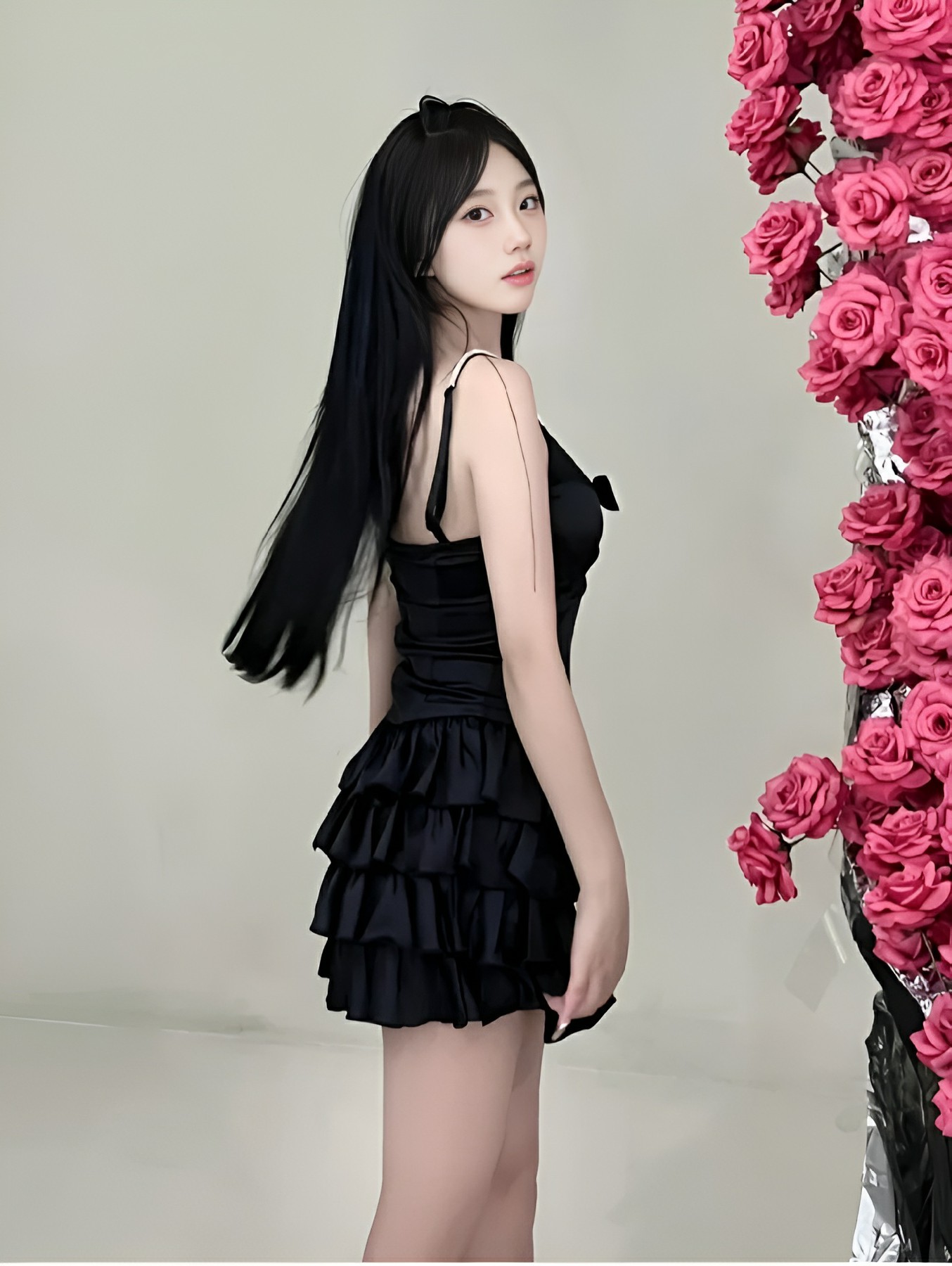 黑丝绒蛋糕裙｜甜酷女孩氛围感拉满