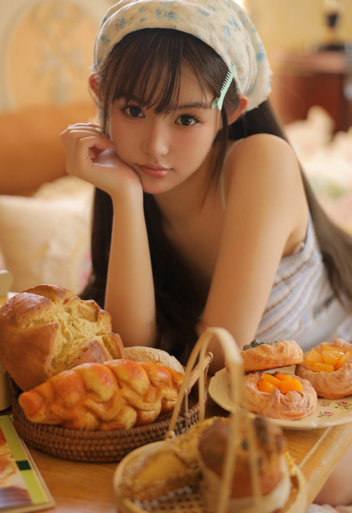 面包少女的温馨日常时刻