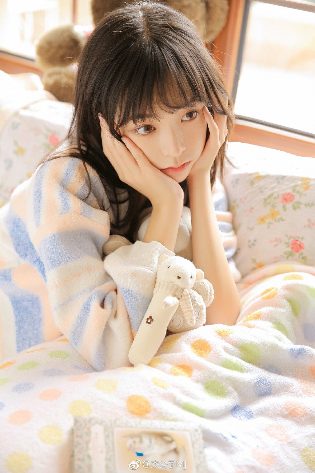 软萌居家｜彩色被窝里的慵懒午后