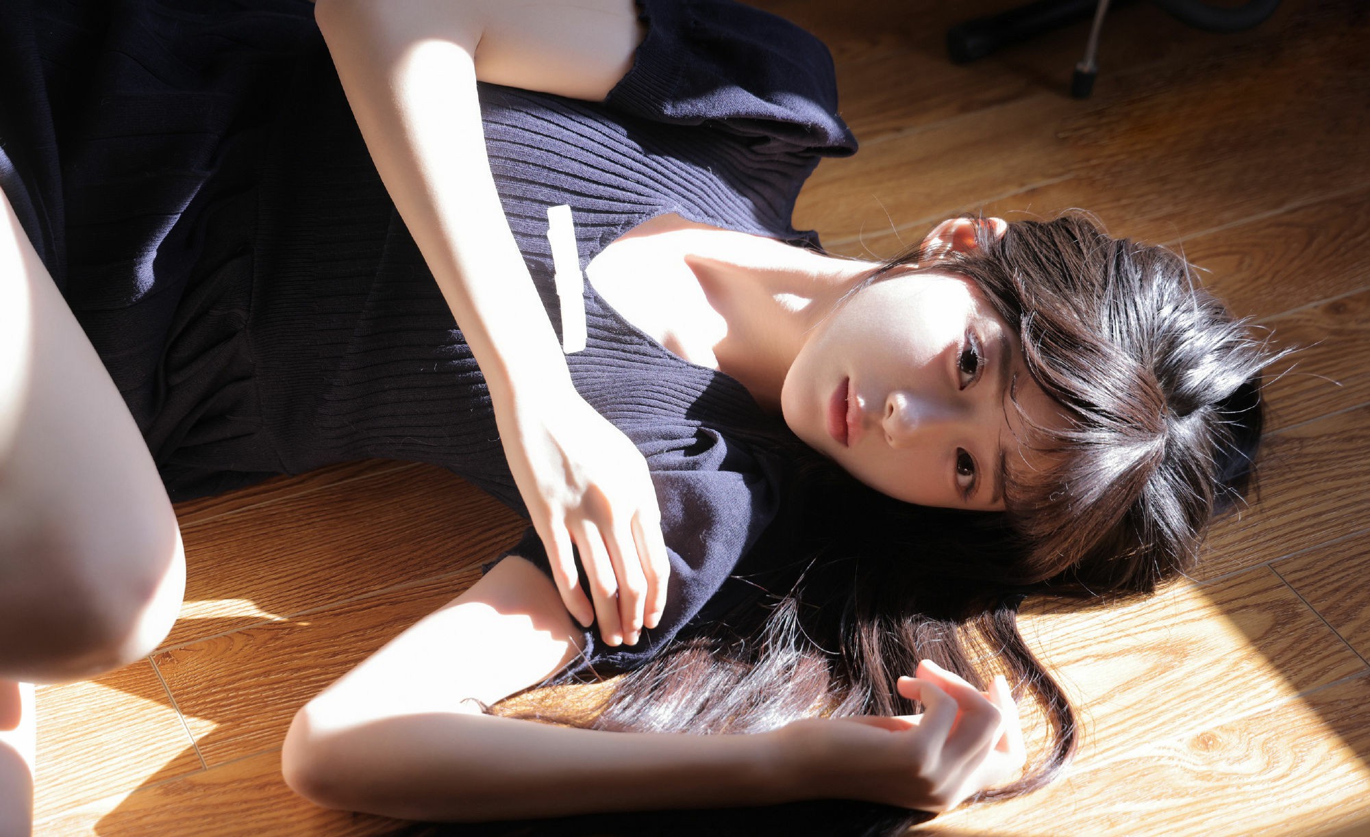 午后暖光下的居家随拍 氛围感直接拉满