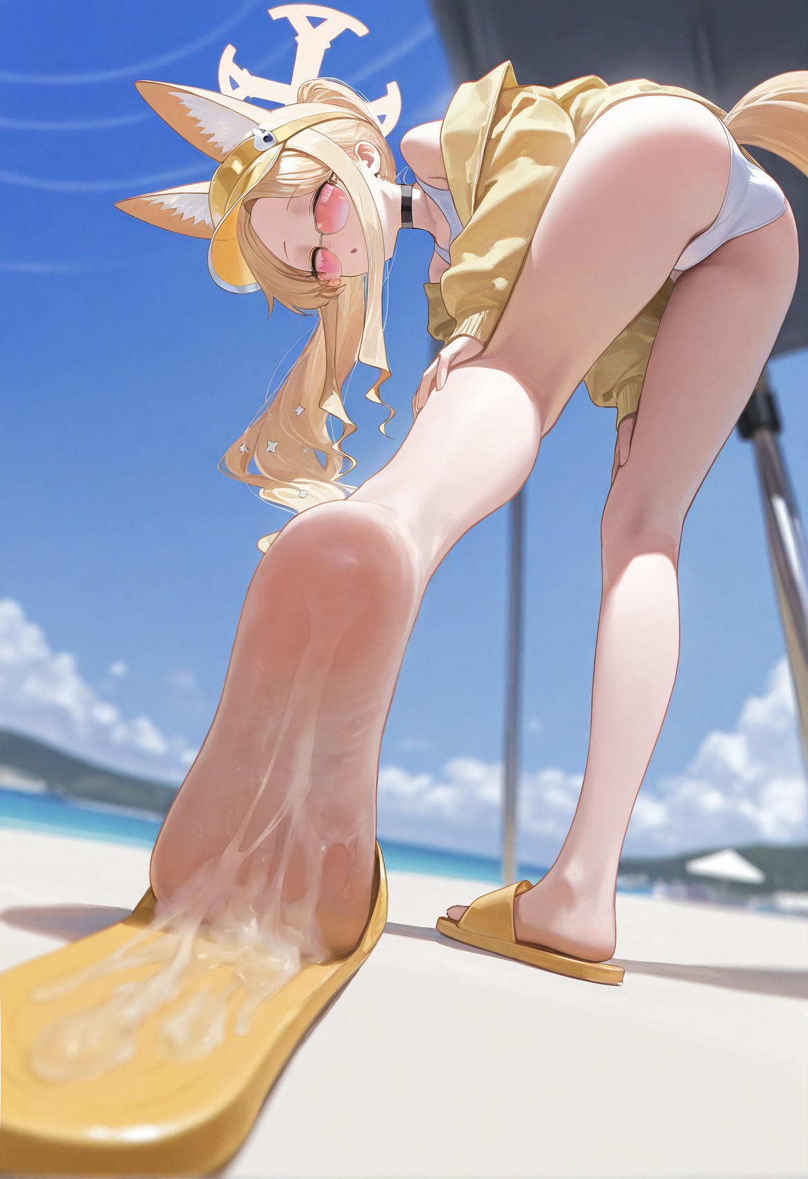 海边俏皮少女的可爱瞬间