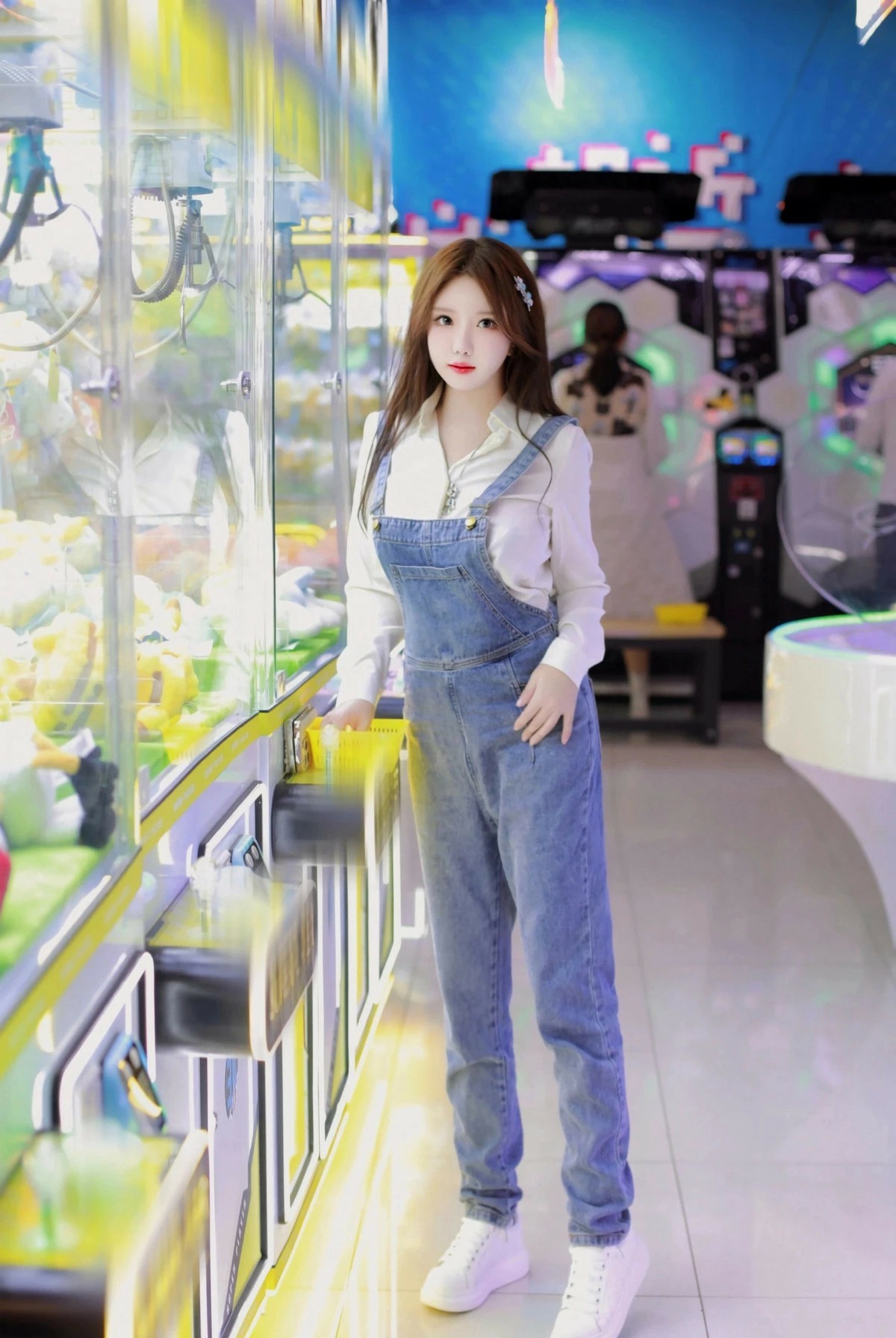 电玩城ootd｜牛仔背带裤的减龄穿搭