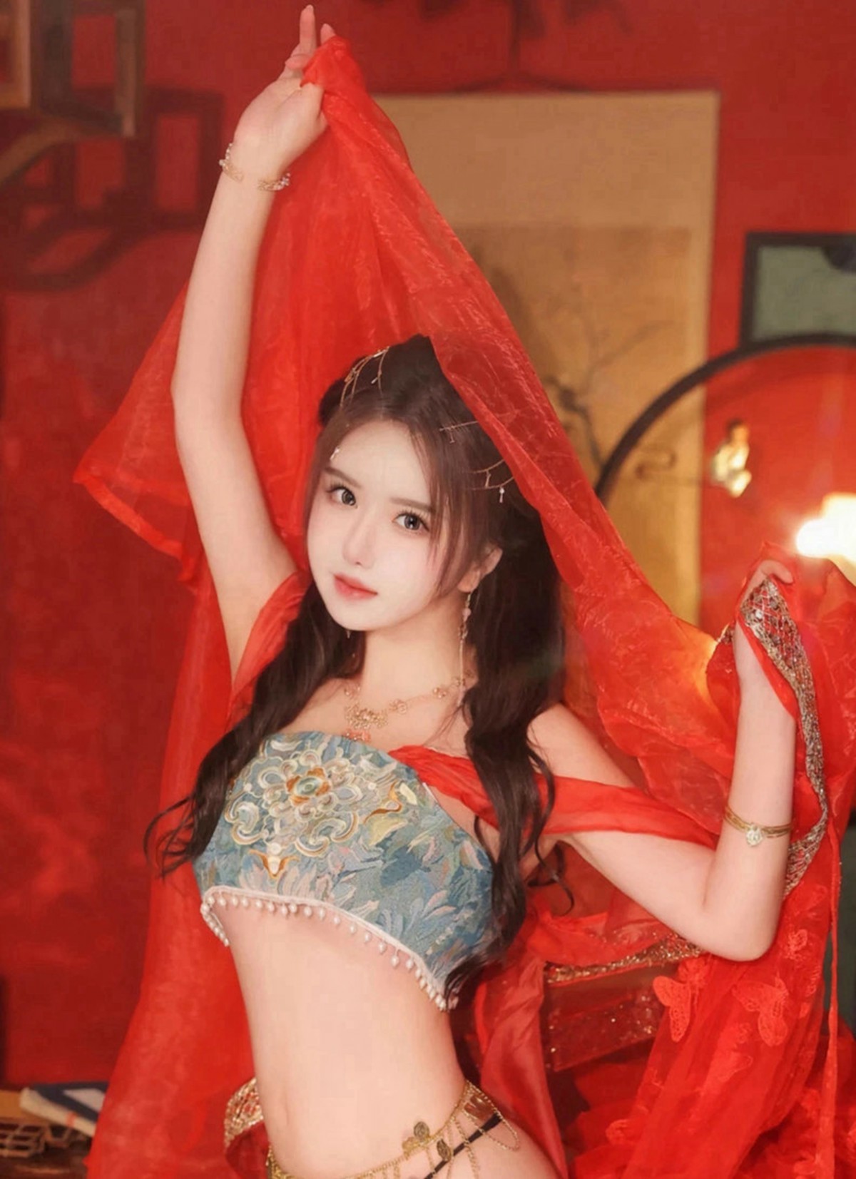 红纱舞韵 异域古风造型氛围感拉满
