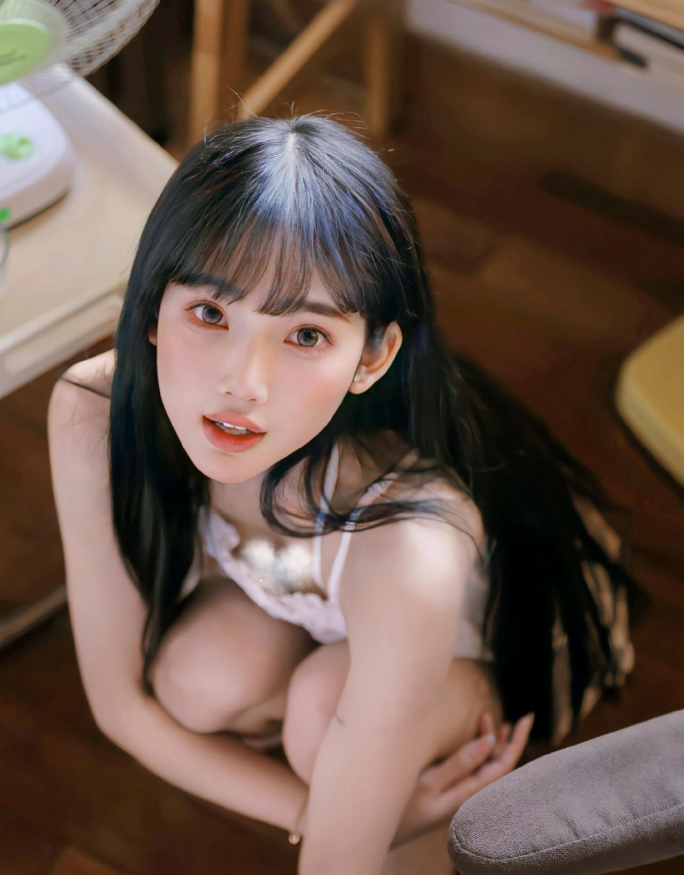 甜妹长发｜温柔室内写真氛围感