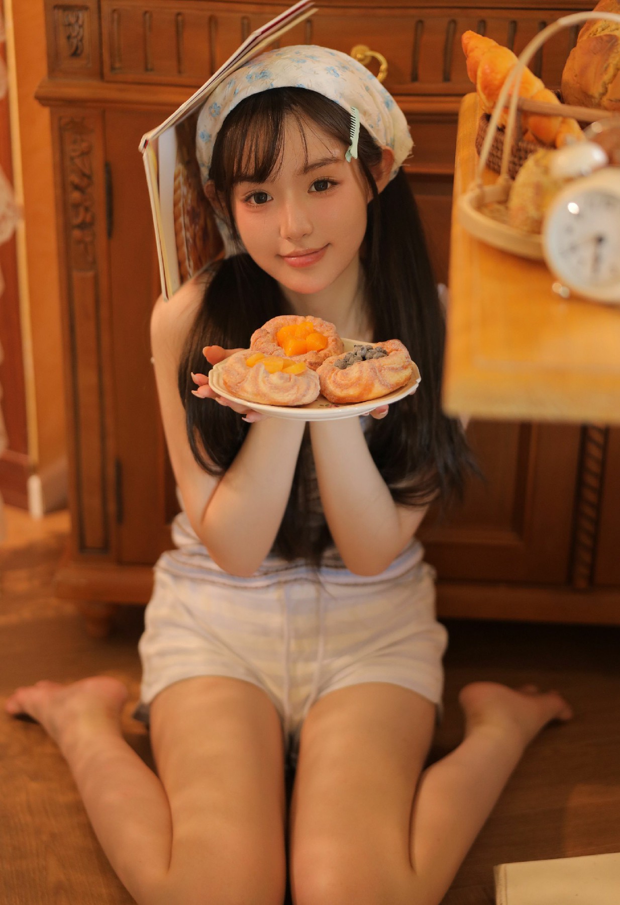 木屋面包房的甜美少女日常感写真分享