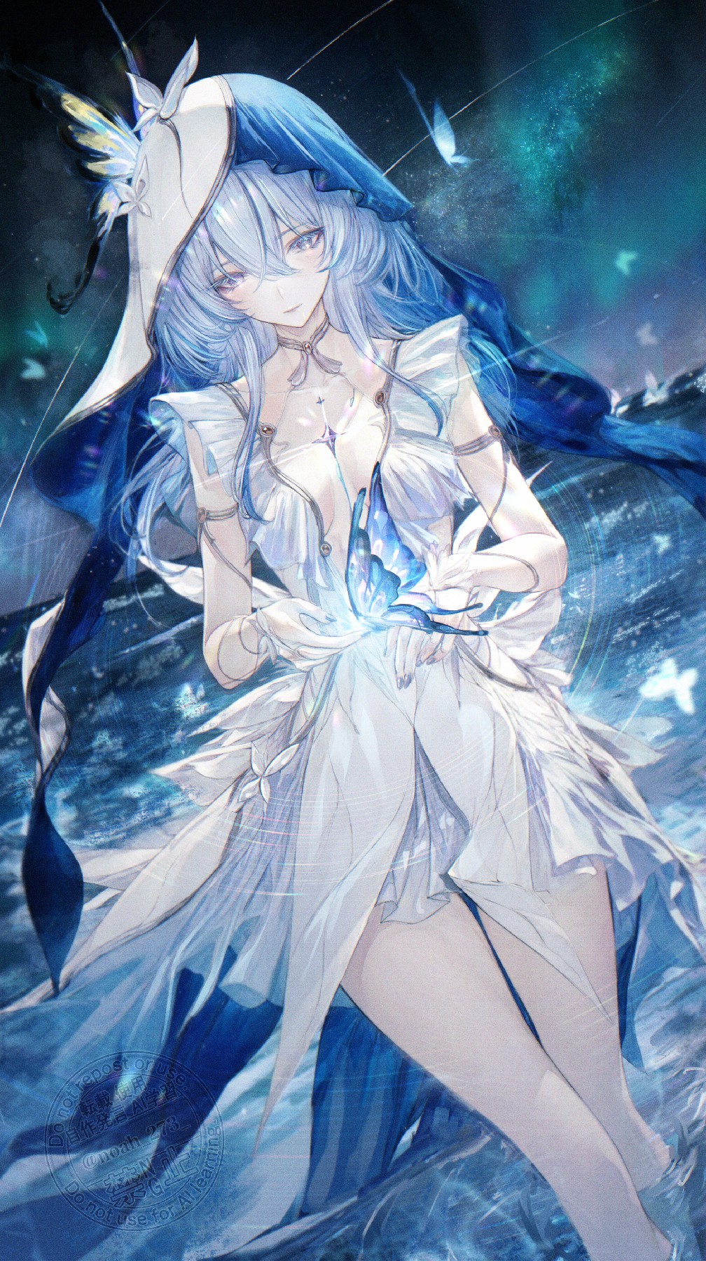 深海幻夜中，拥蝶而立的冰蓝圣洁少女