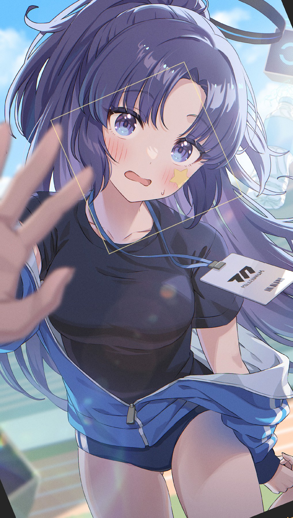 元气紫发运动少女的活力瞬间