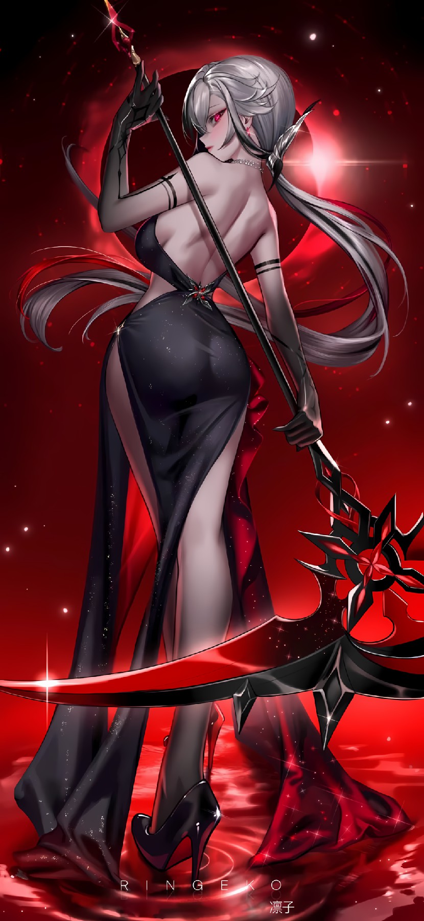 暗黑红月女神，镰刀黑裙致命诱惑