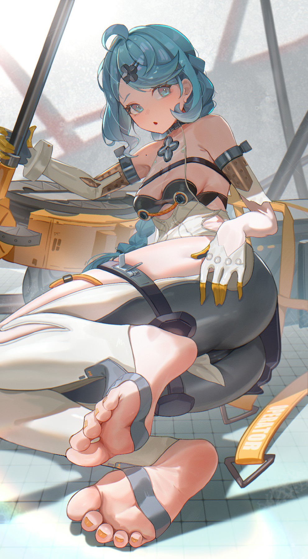 蓝发机械风美少女的魅力特写