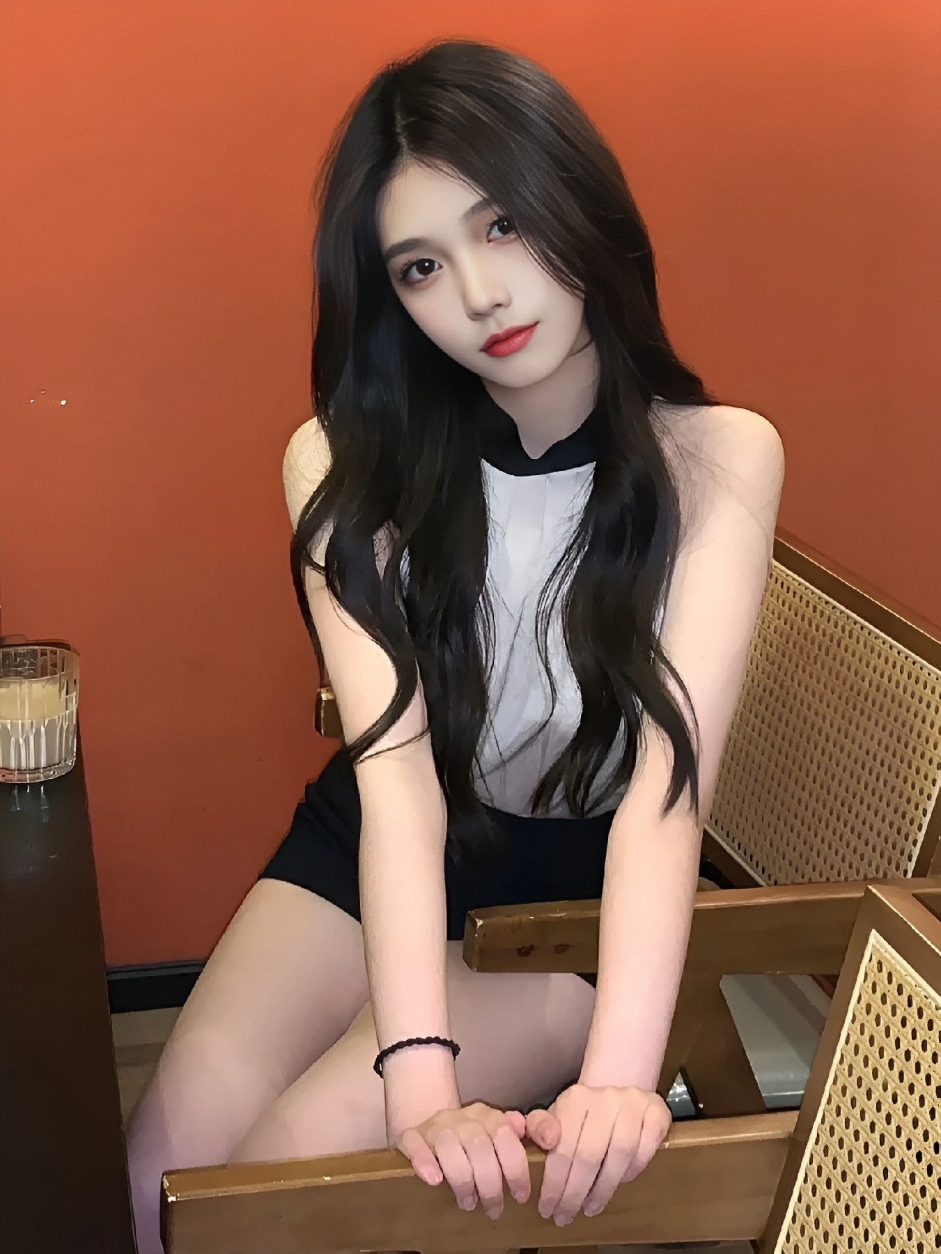 夏日辣妹风｜黑白配太绝了