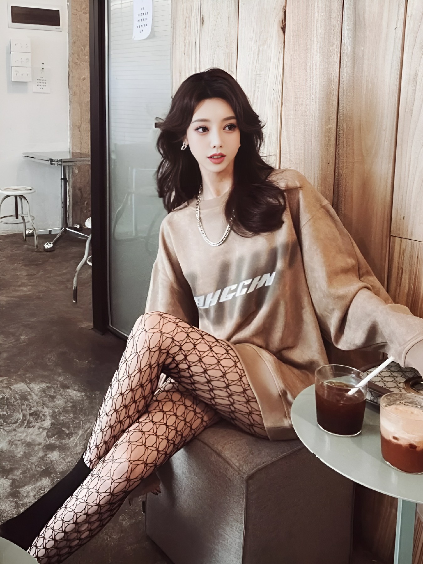 酷飒渔网袜穿搭分享