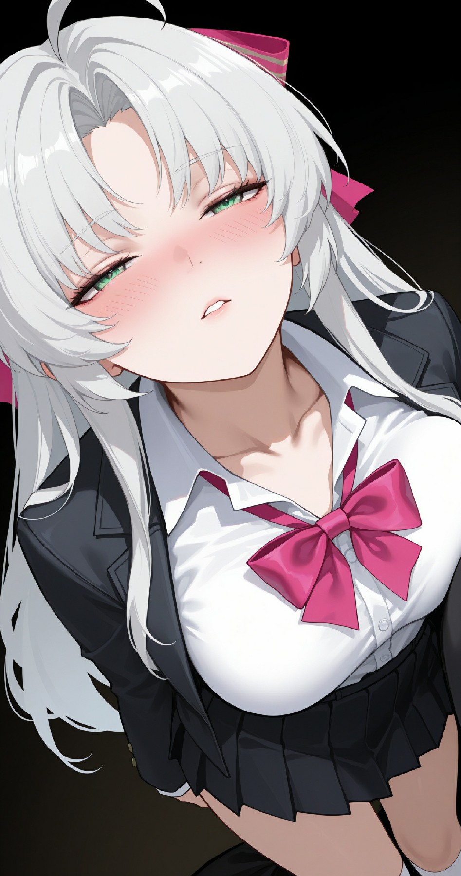 银发制服少女的脸红心动时刻