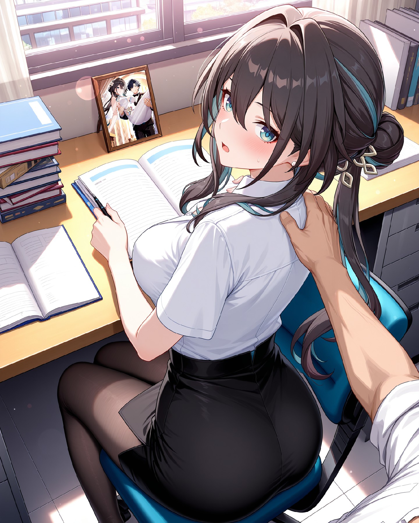 职场动漫少女的温柔互动瞬间