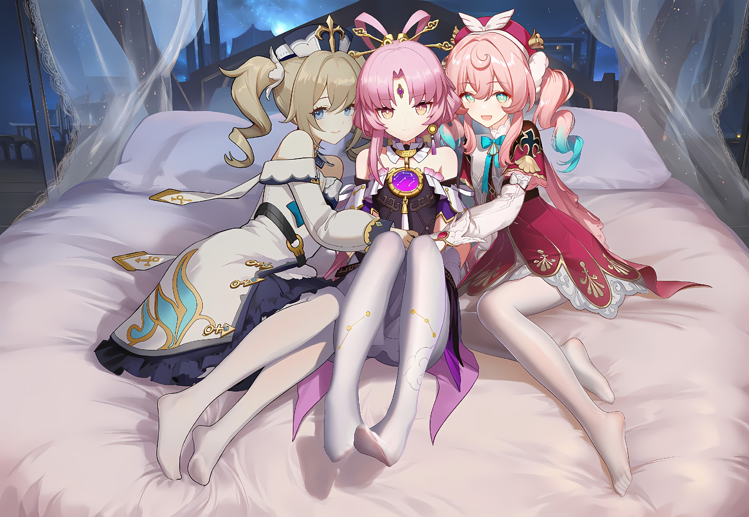 三位萌妹同床互动,画风精致超有爱!