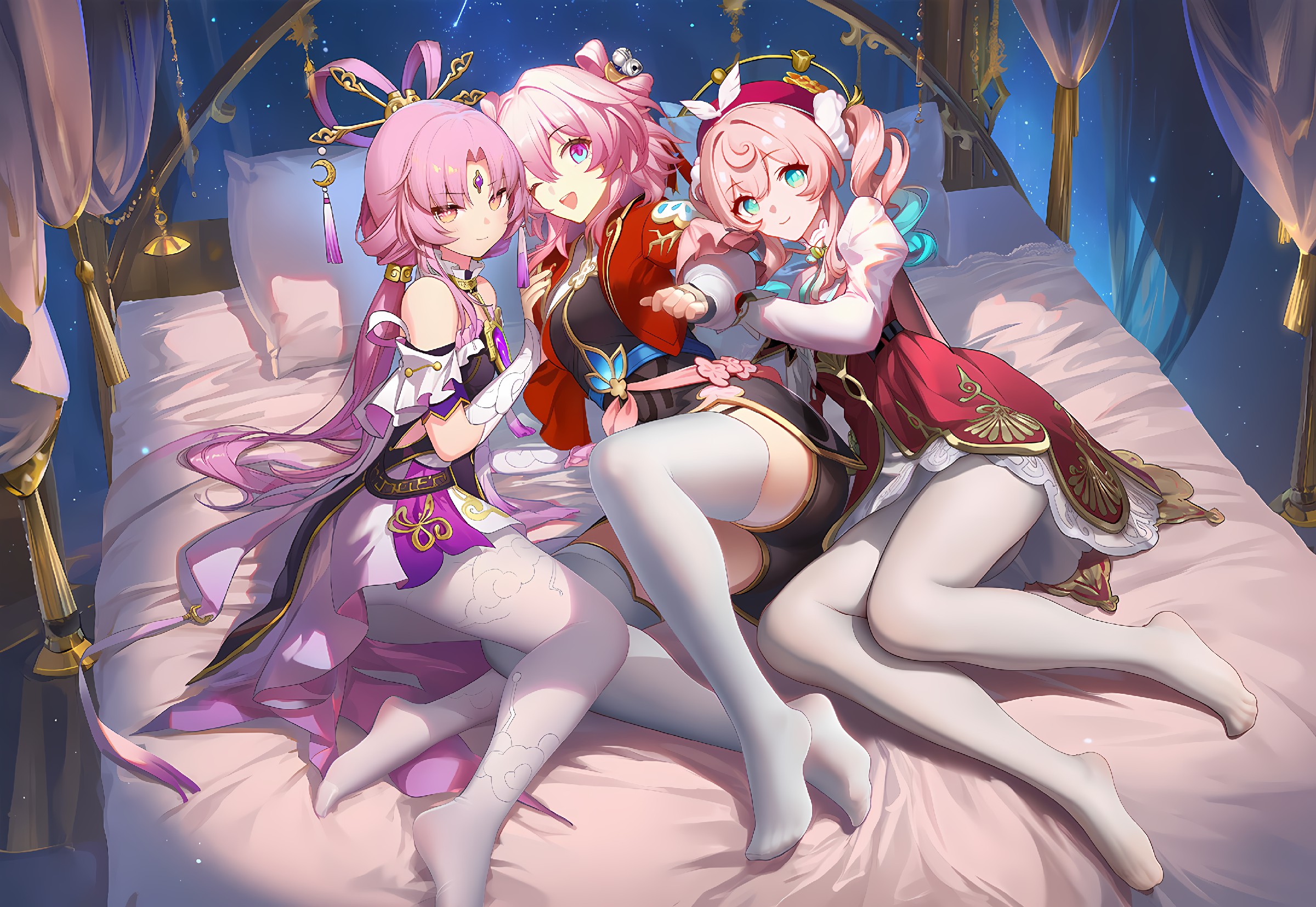 粉发三美少女梦幻卧室同框