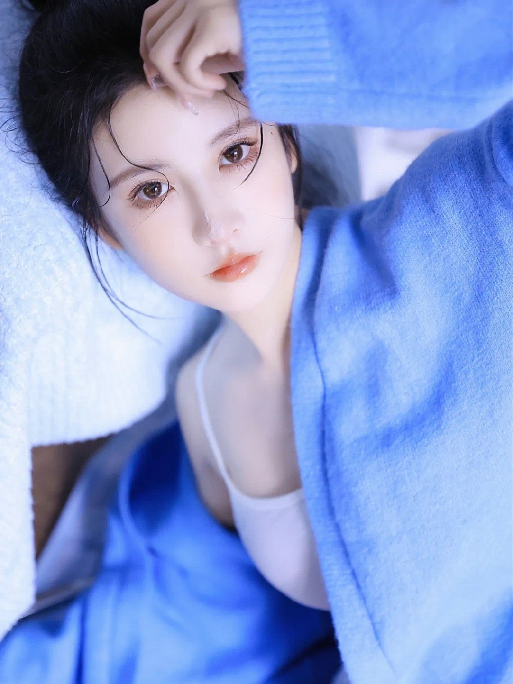 蓝色慵懒感写真|温柔氛围感拉满