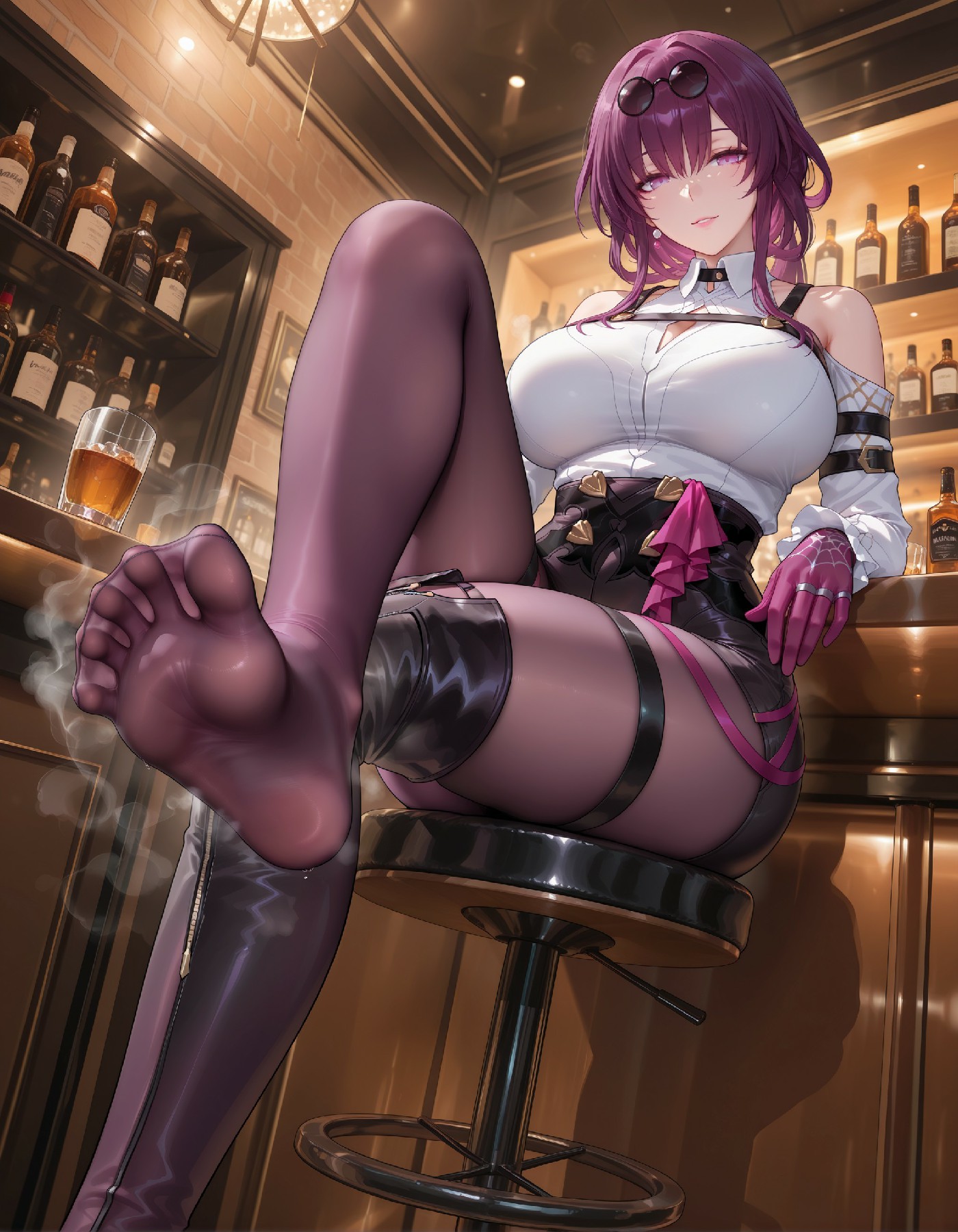 酒吧氤氲夜 冷艳卡芙卡尽显御姐魅惑气场