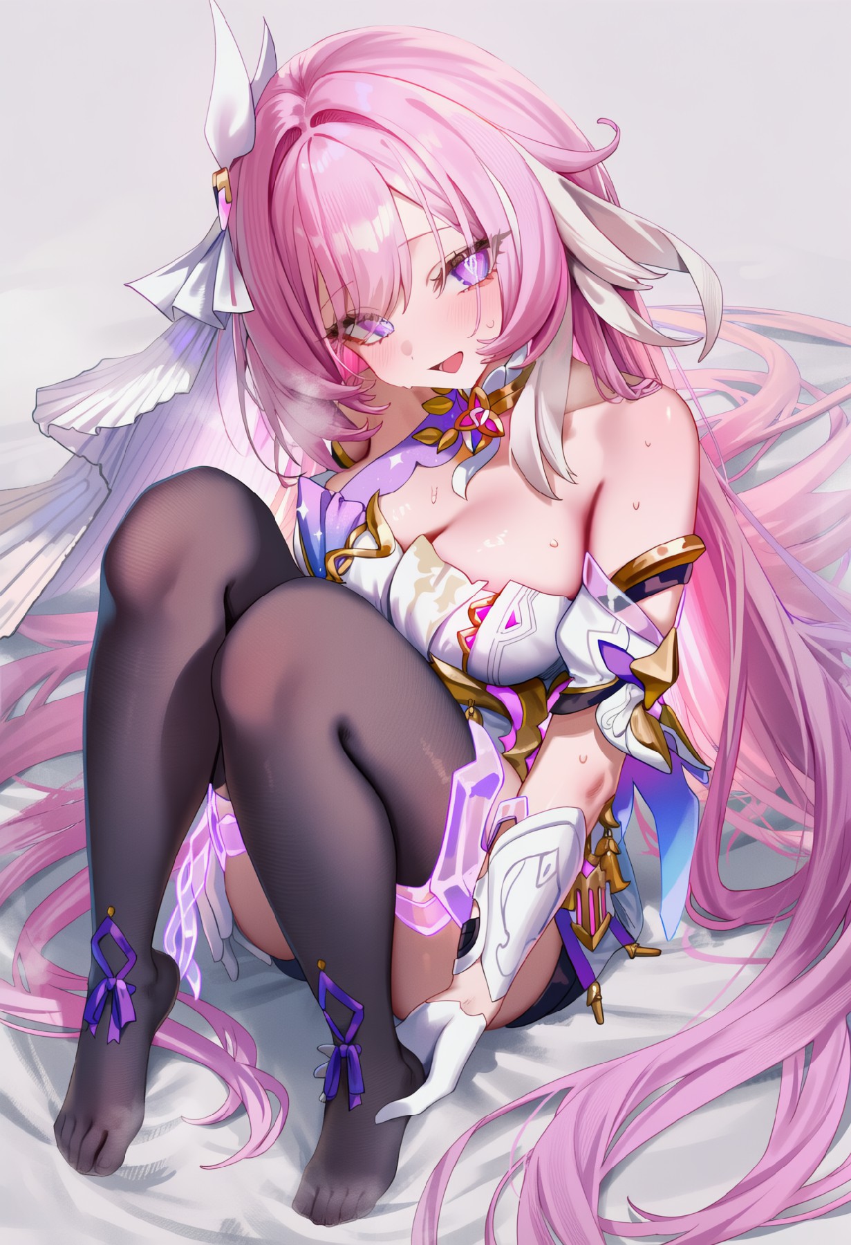 粉发萌系动漫角色 灵动又带点小羞涩