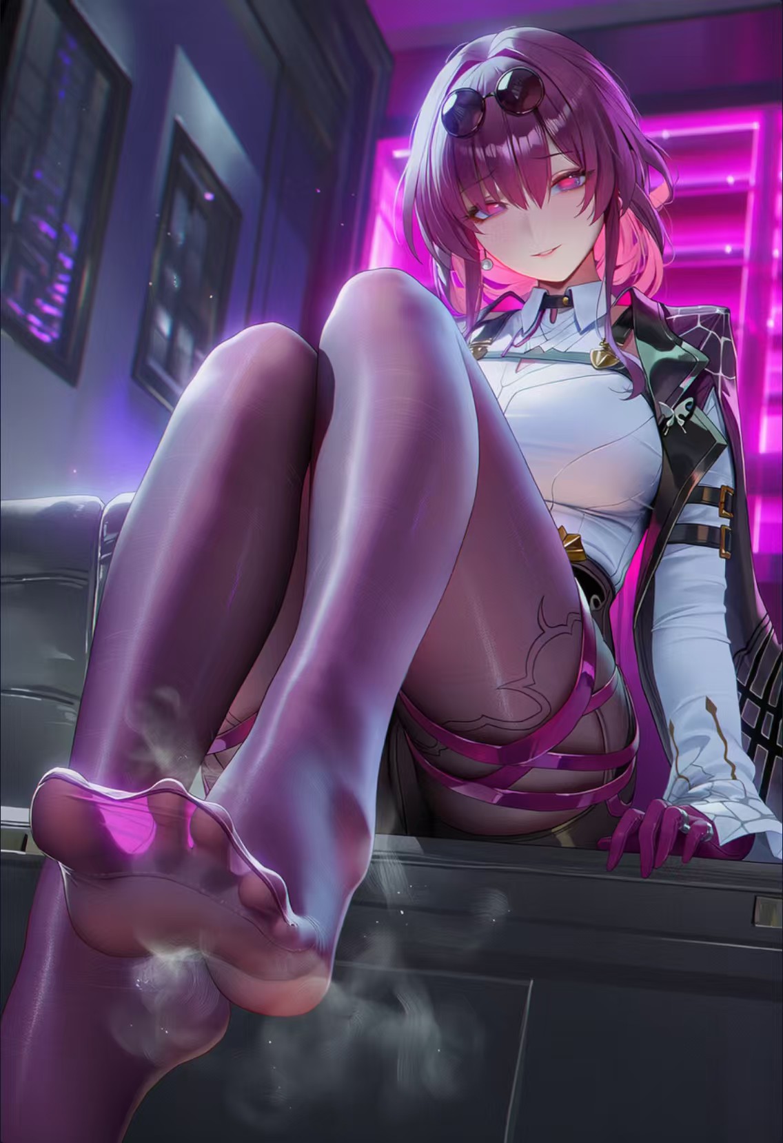 赛博朋克美少女紫色丝袜美腿暴击