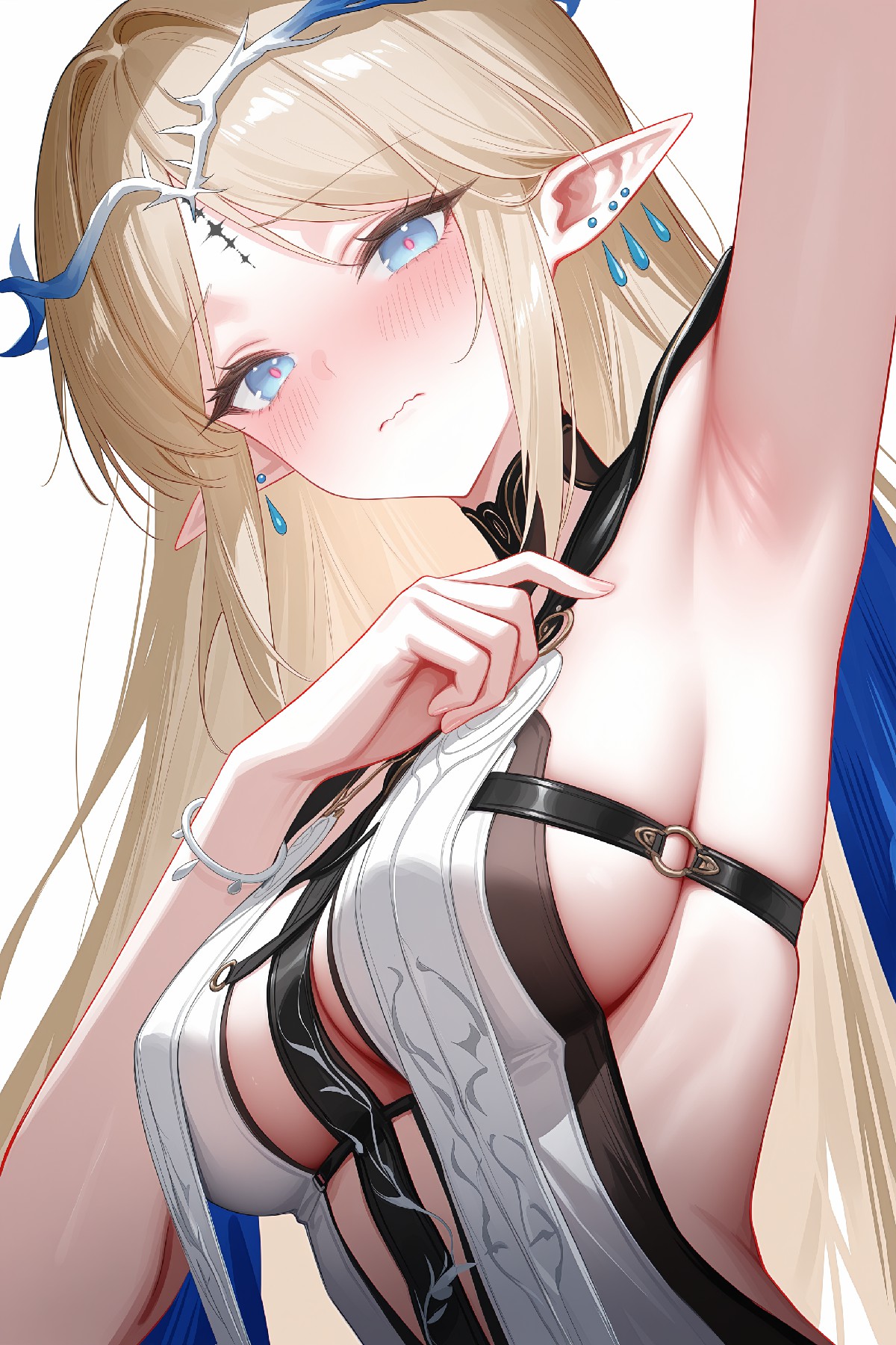 精灵耳浅金发少女,梦幻感拉满的二次元角色