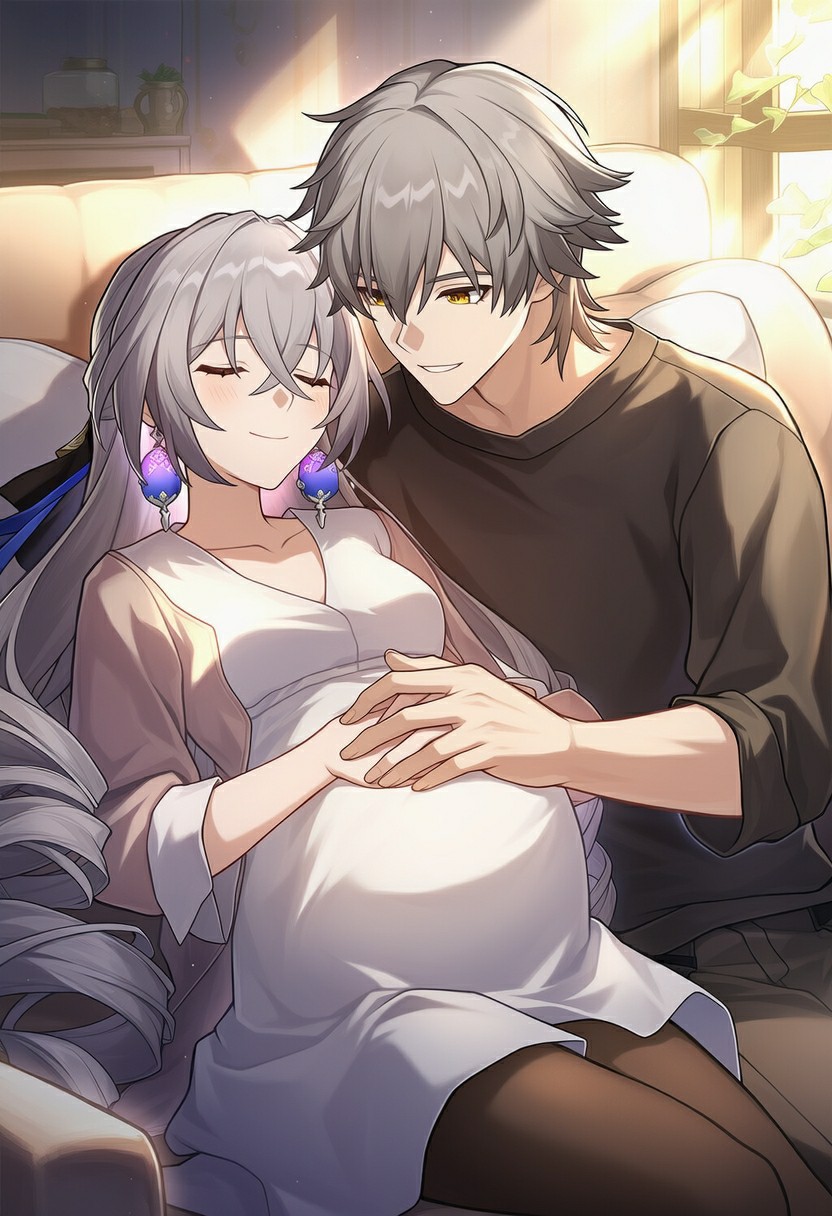 银发情侣温馨孕照，居家时光爱意满