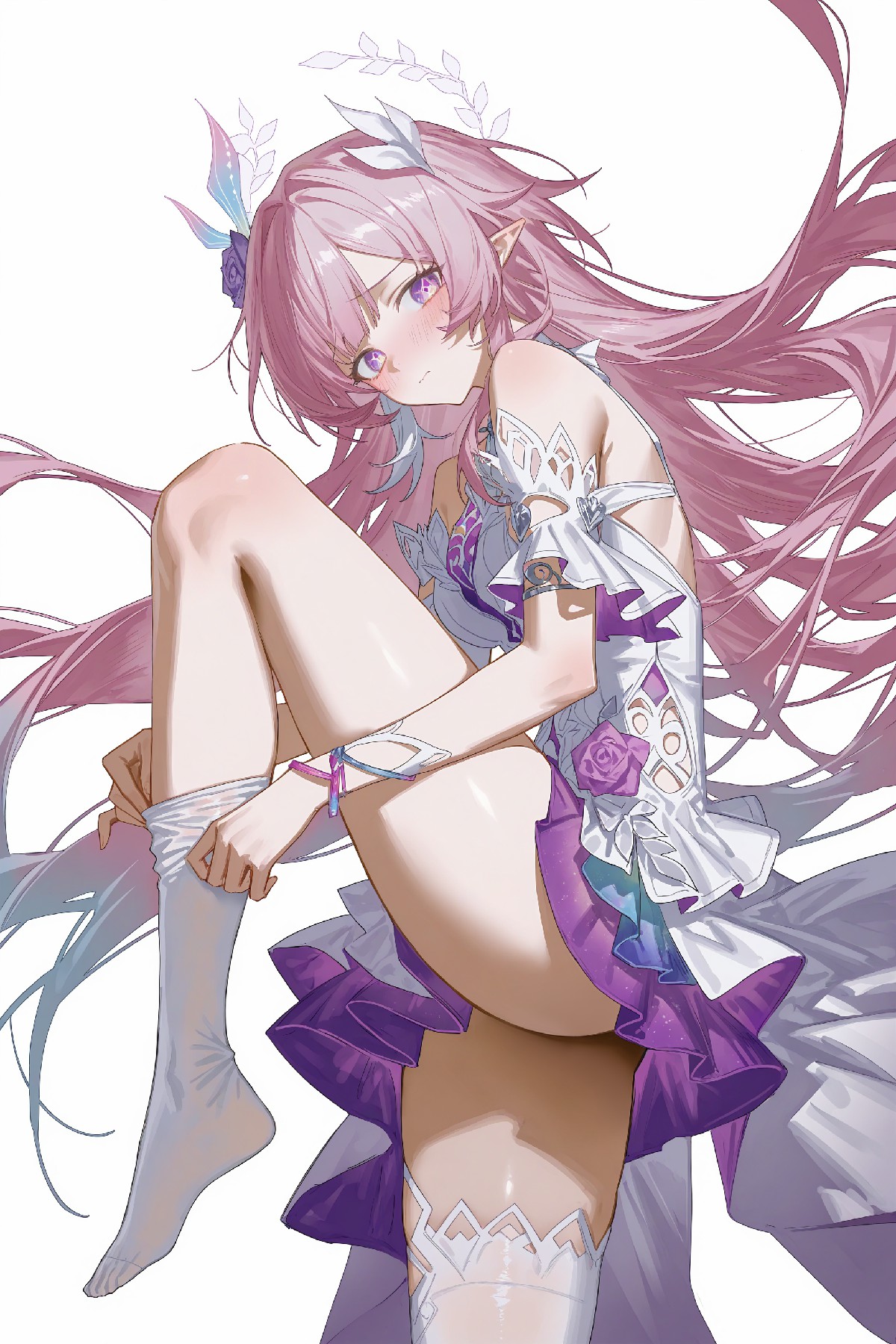 粉发精灵少女的紫白梦幻精致造型