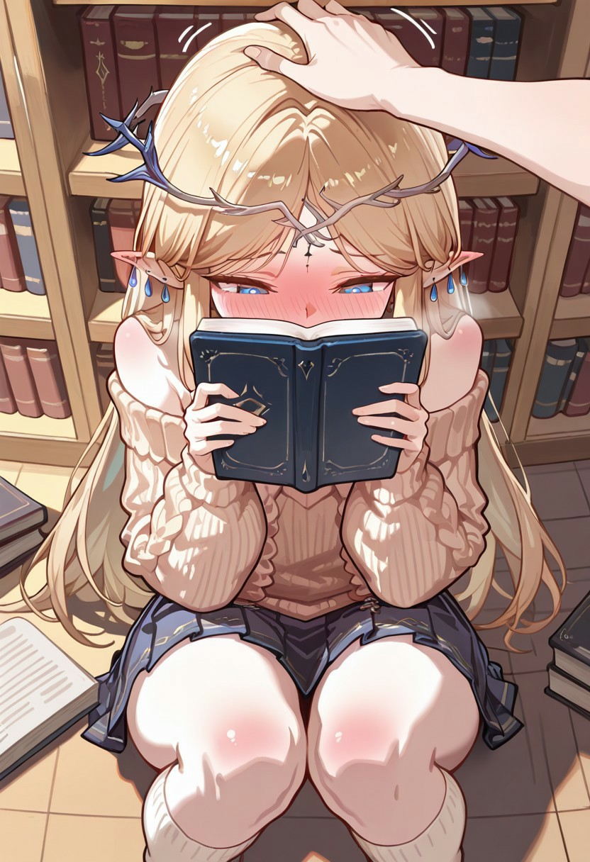 害羞精灵少女躲书后超可爱