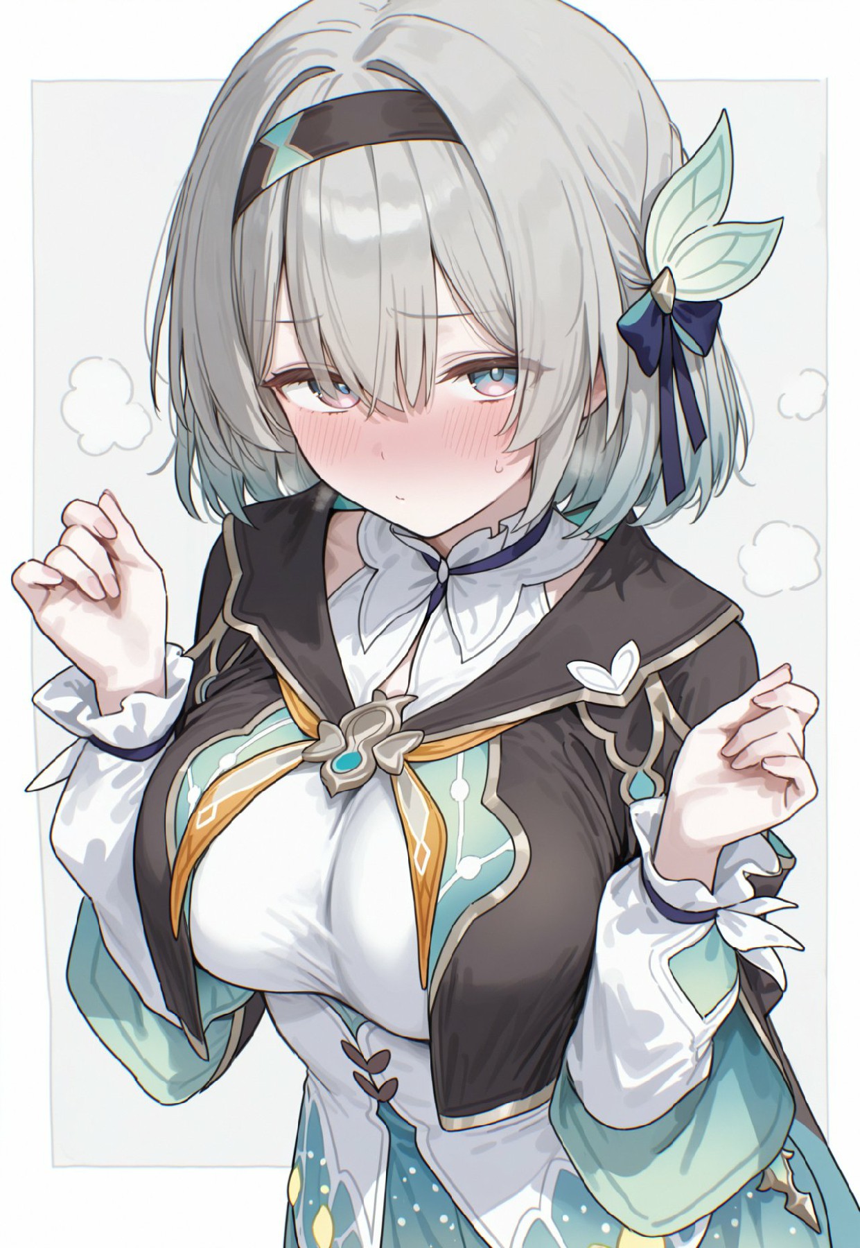 银发少女羞赧垂眸 绯红脸颊尽显软萌态